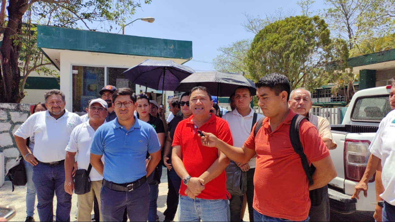 Exigen mejores condiciones laborales Exigen mejores condiciones laborales