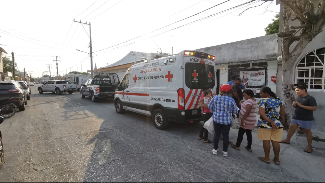 Familiares del ahora occiso solicitaron la presencia de una ambulancia, ya que argumentaron que su familiar no respondía Familiares del ahora occiso solicitaron la presencia de una ambulancia, ya que argumentaron que su familiar no respondía