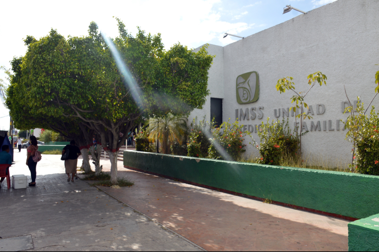 Trabajadores del IMSS Campeche amenazan con ir a paro de labores 