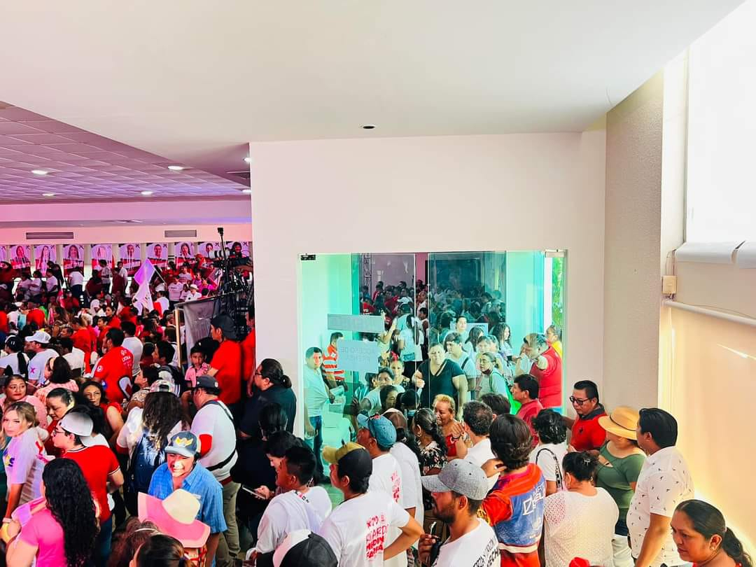 Alito Moreno asiste a cierre de campaña de candidato a la alcaldía de Campeche / Por Esto Alito Moreno asiste a cierre de campaña de candidato a la alcaldía de Campeche / Por Esto