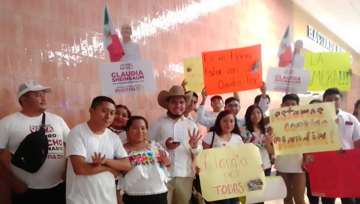 Reciben a Claudia Sheinbaum a su llegada al Aeropuerto Internacional de Mérida: EN VIVO