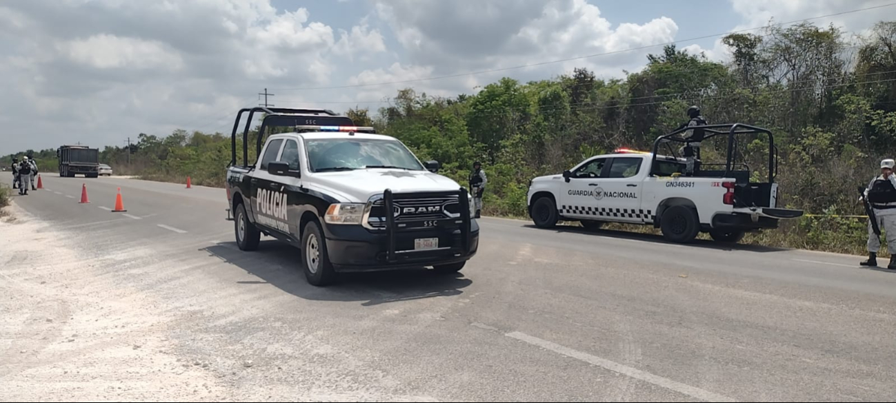 Encuentran cuerpo putrefacto en carretera de Quintana Roo 