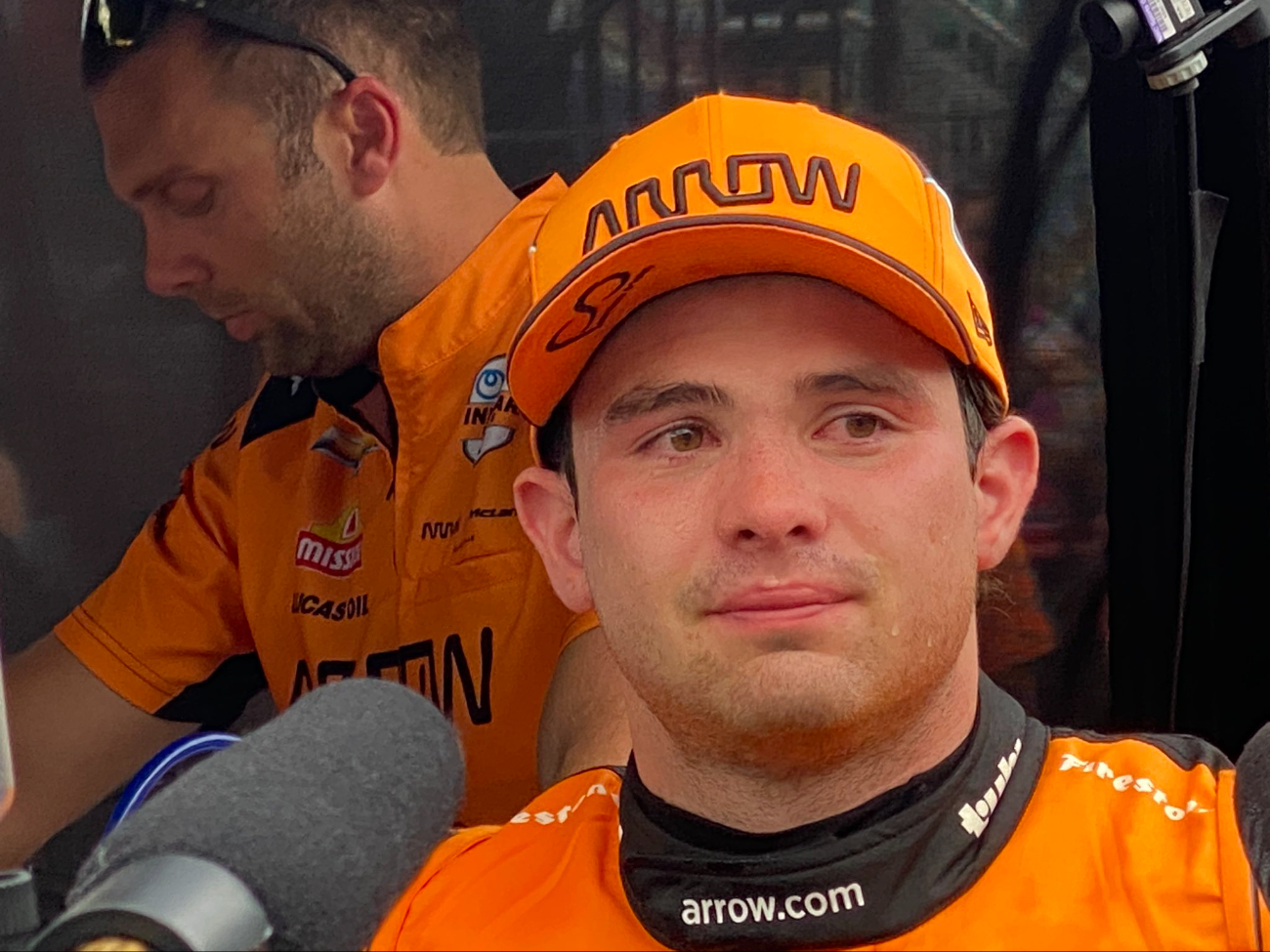 Pato O'Ward  termina en segundo tras una cardíaca carrera con Josef Newgarden: VIDEO