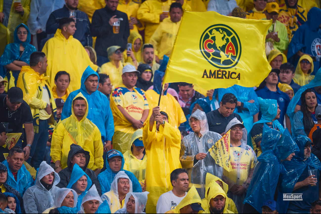 Jugadores del América 'se roban' la canción del Cruz Azul para festejar triunfo de las Águilas: VIDEO