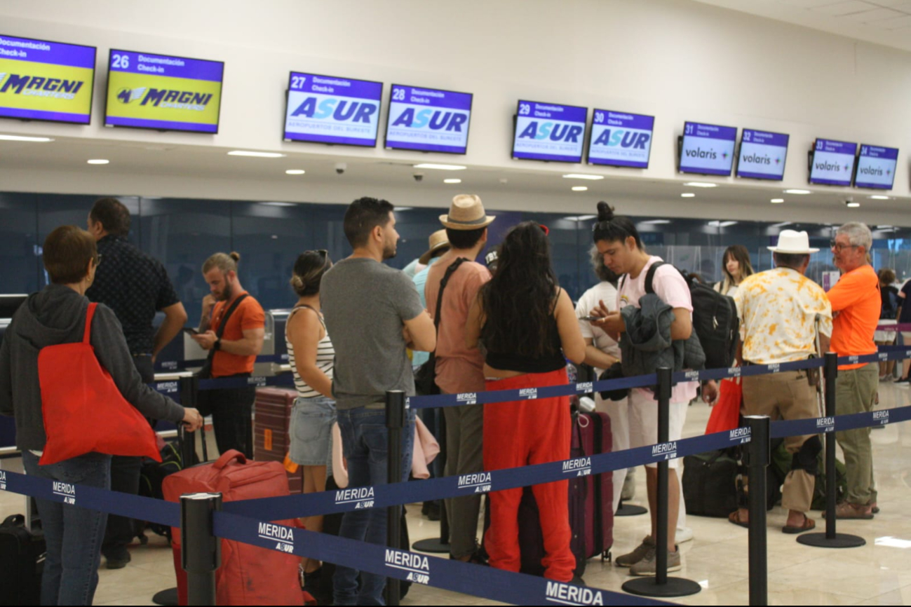 El número de pasajeros se mantiene en el aeropuerto de Mérida El número de pasajeros se mantiene en el aeropuerto de Mérida