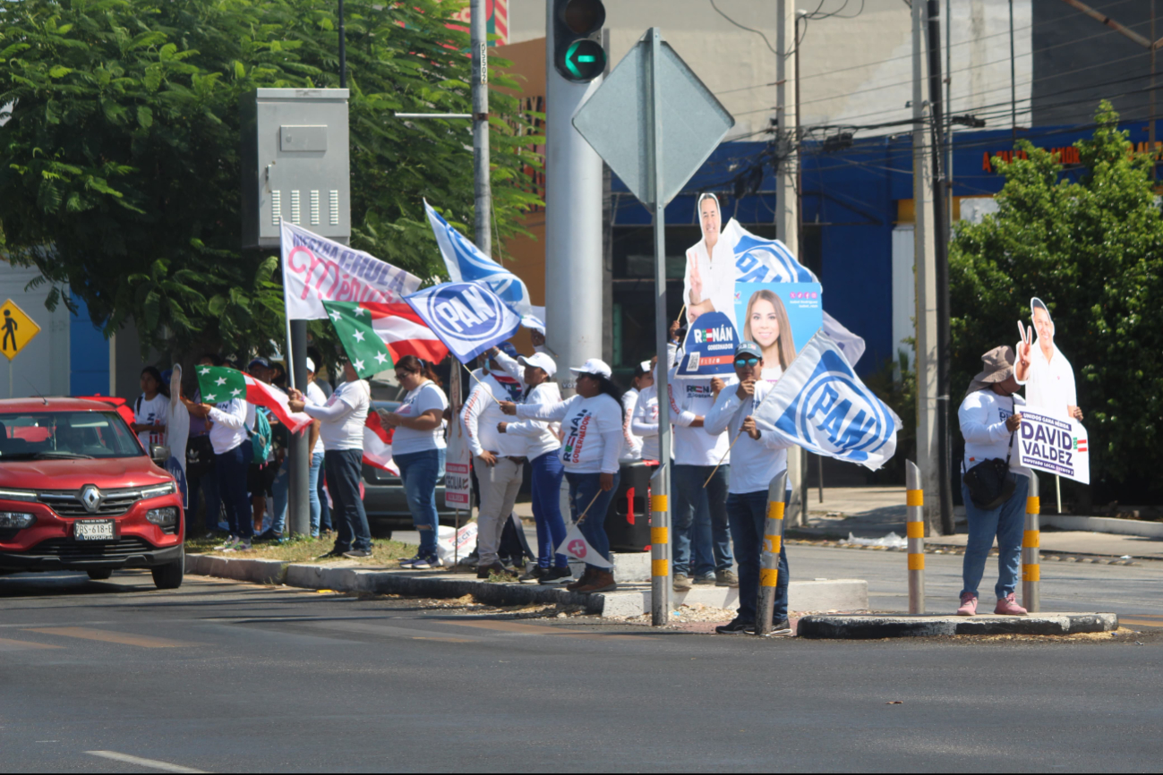 PRIAN continúa con la guerra sucia: brigada impide que Morena realice volanteo en Mérida