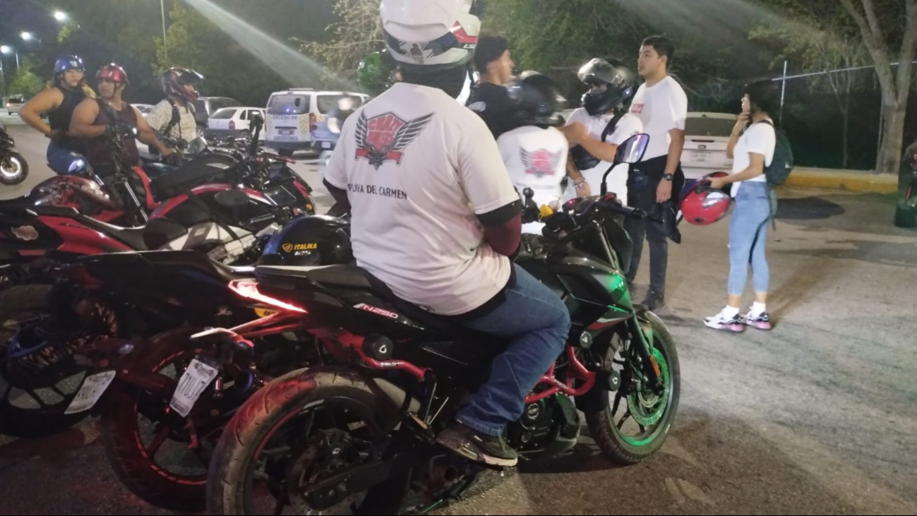 La protesta resultó pacífica fuera de la FGE de Playa del Carmen La protesta resultó pacífica fuera de la FGE de Playa del Carmen