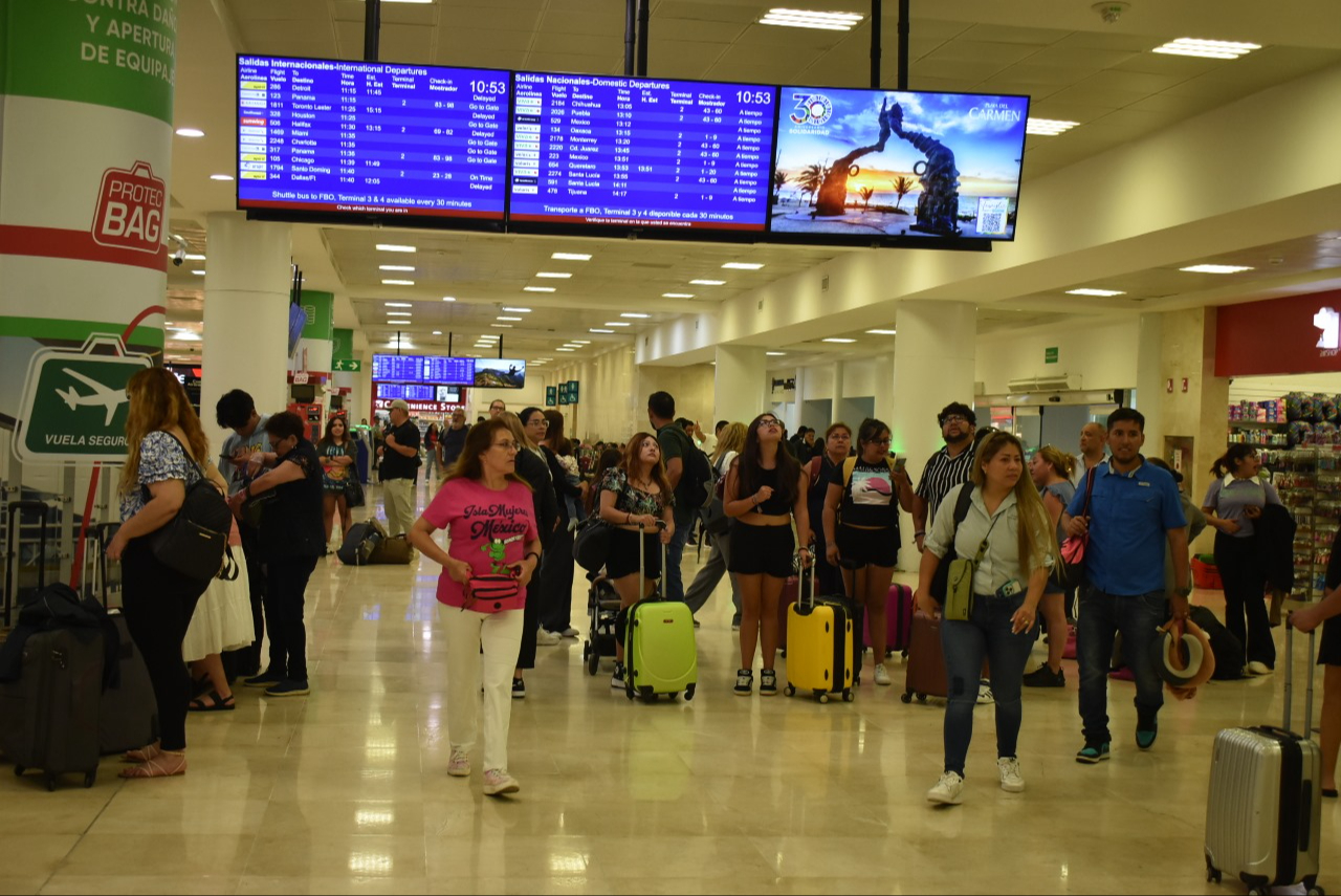 Disminuyen los vuelos en el aeropuerto de Cancún; se registraron 27 menos que ayer domingo