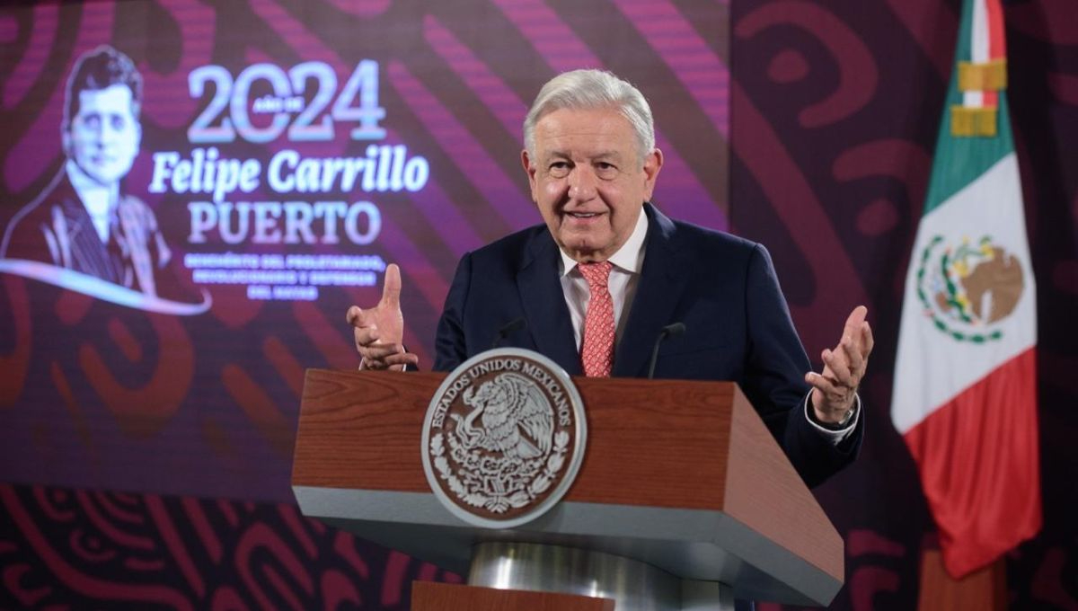 AMLO señala que son "tiempos de definiciones", tras la renuncia de Alejandra del Moral al PRI