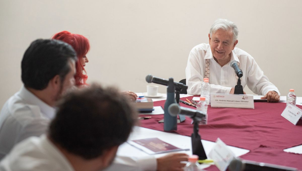 Presidente Andrés Manuel López Obrador concluye gira de salud en Quintana Roo y Campeche