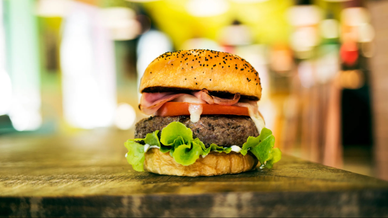 Estas son las promociones por el Día Mundial de la Hamburguesa 2024