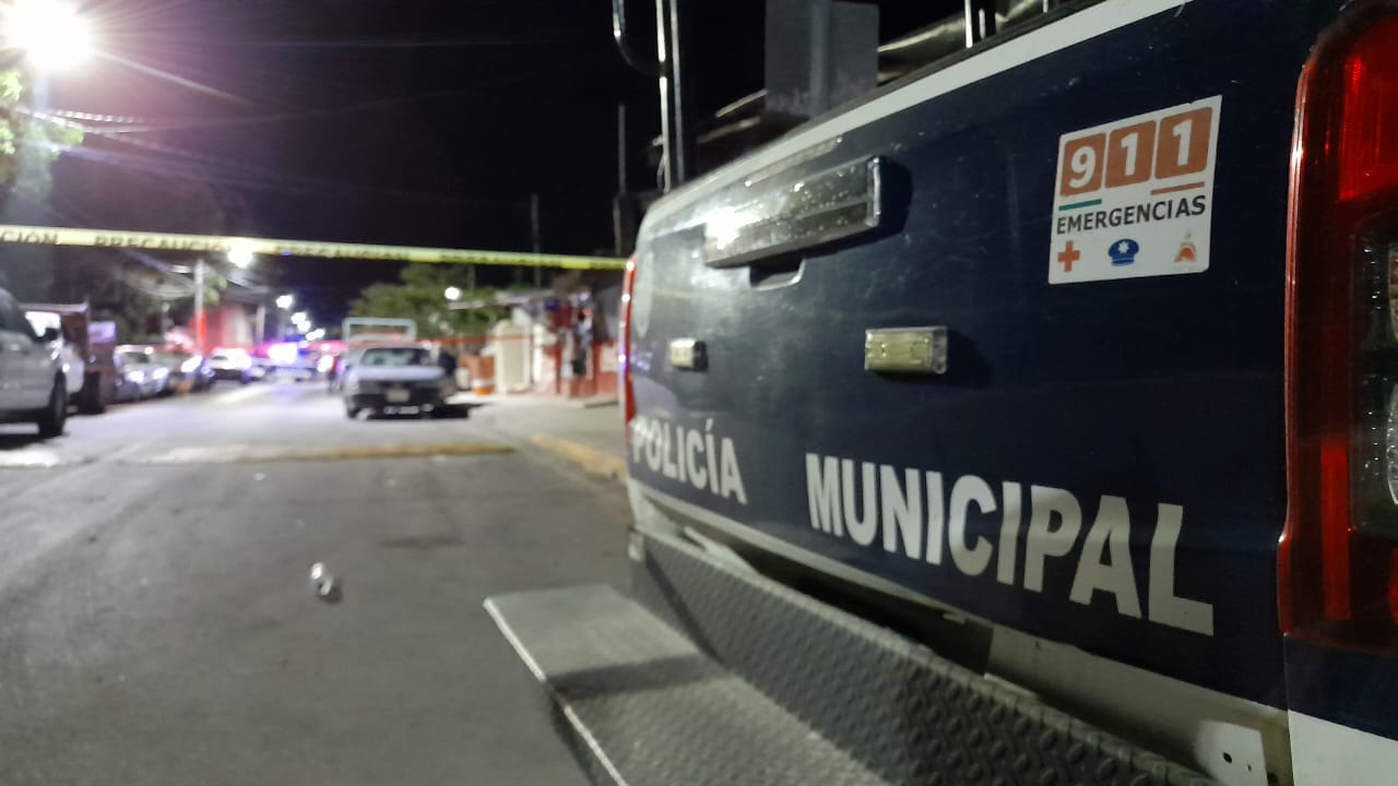 La policía municipal tomó control del área en Puerto Morelos La policía municipal tomó control del área en Puerto Morelos