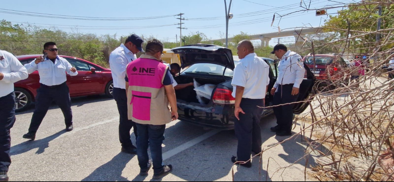 Detienen camión del IEEC con material electoral sin la seguridad requerida en Castamay 