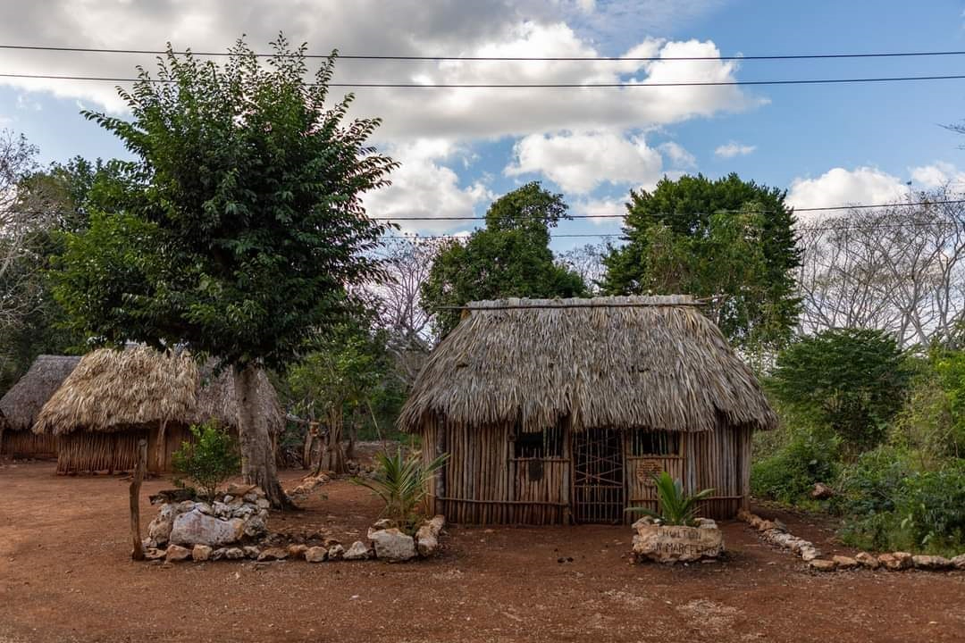 Se trata de una comunidad maya que ha conservado sus tradiciones y que ofrece visitas guiadas Se trata de una comunidad maya que ha conservado sus tradiciones y que ofrece visitas guiadas