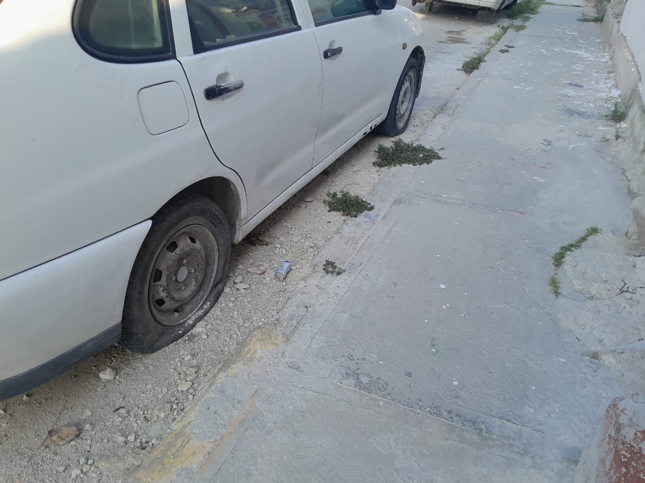 vandalizan vehículo de militante morenista vandalizan vehículo de militante morenista