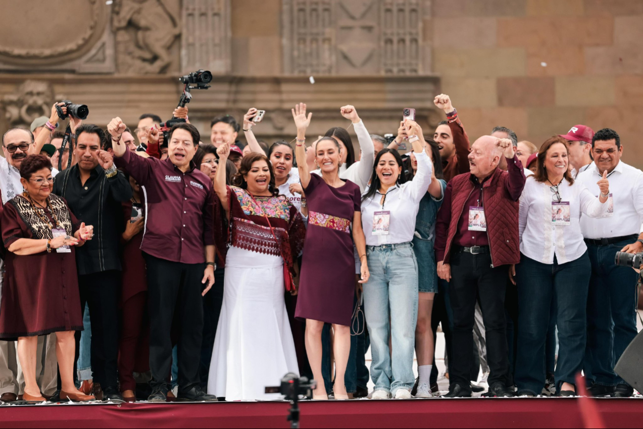 Claudia Sheinbaum junto a sus invitados en el cierre de campaña desde el Zócalo Claudia Sheinbaum junto a sus invitados en el cierre de campaña desde el Zócalo