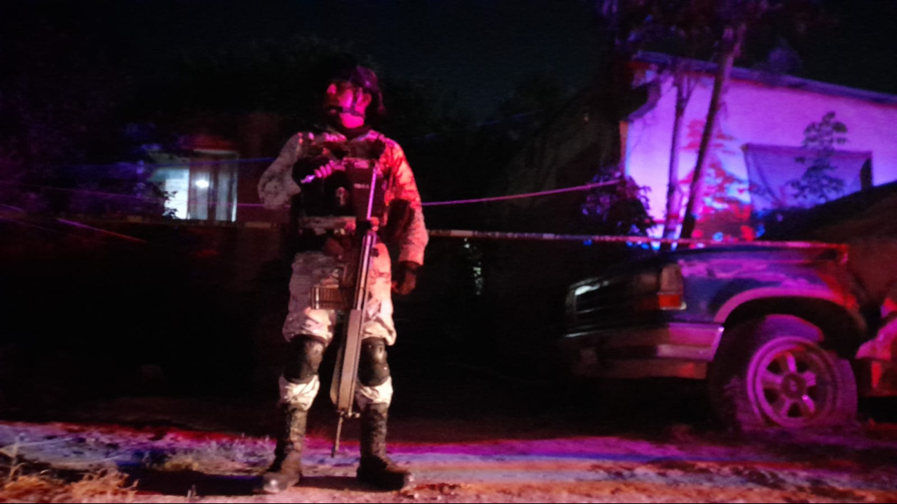 Agentes de seguridad custodian la zona donde se suscitó el crimen Agentes de seguridad custodian la zona donde se suscitó el crimen