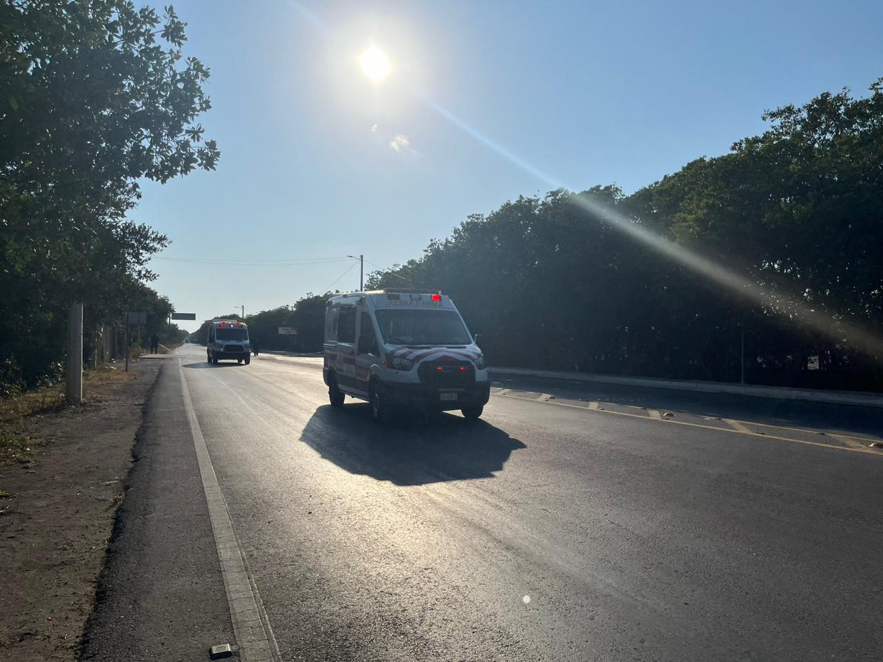 Ambulancias llegaron al lugar de los hechos en Progreso Ambulancias llegaron al lugar de los hechos en Progreso