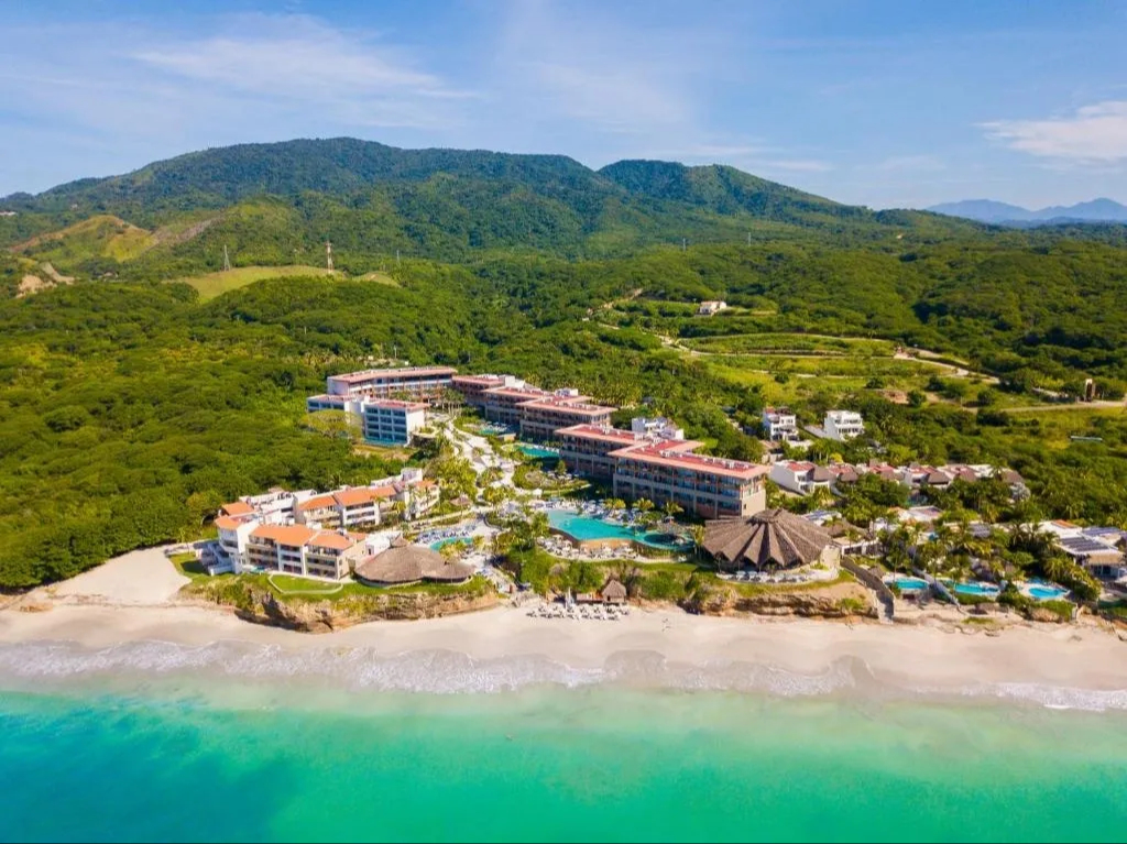 Punta Mita se encuentra situada en la costa del Pacífico de México, es conocida por sus impresionantes playas Punta Mita se encuentra situada en la costa del Pacífico de México, es conocida por sus impresionantes playas