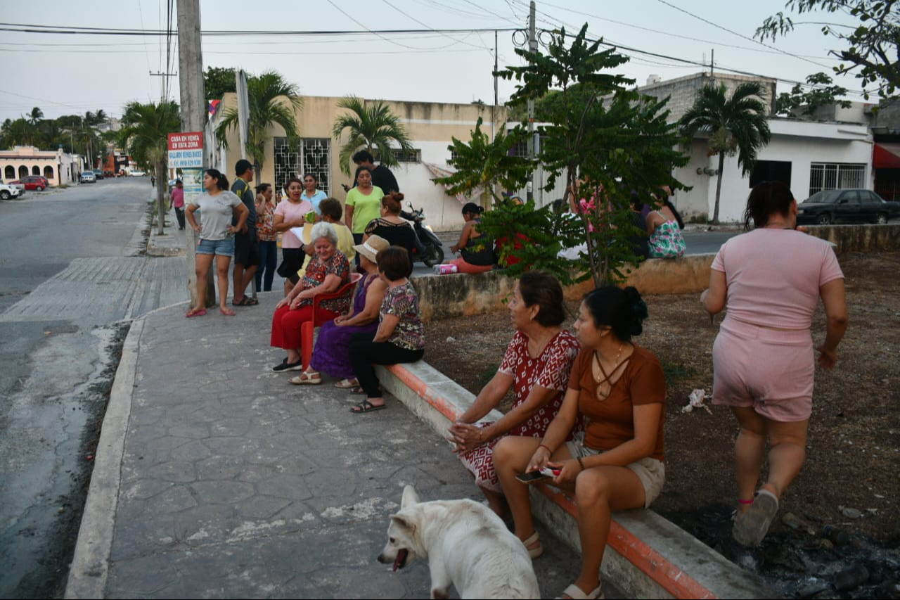 Se quedaron sin electricidad por tres días completos Se quedaron sin electricidad por tres días completos