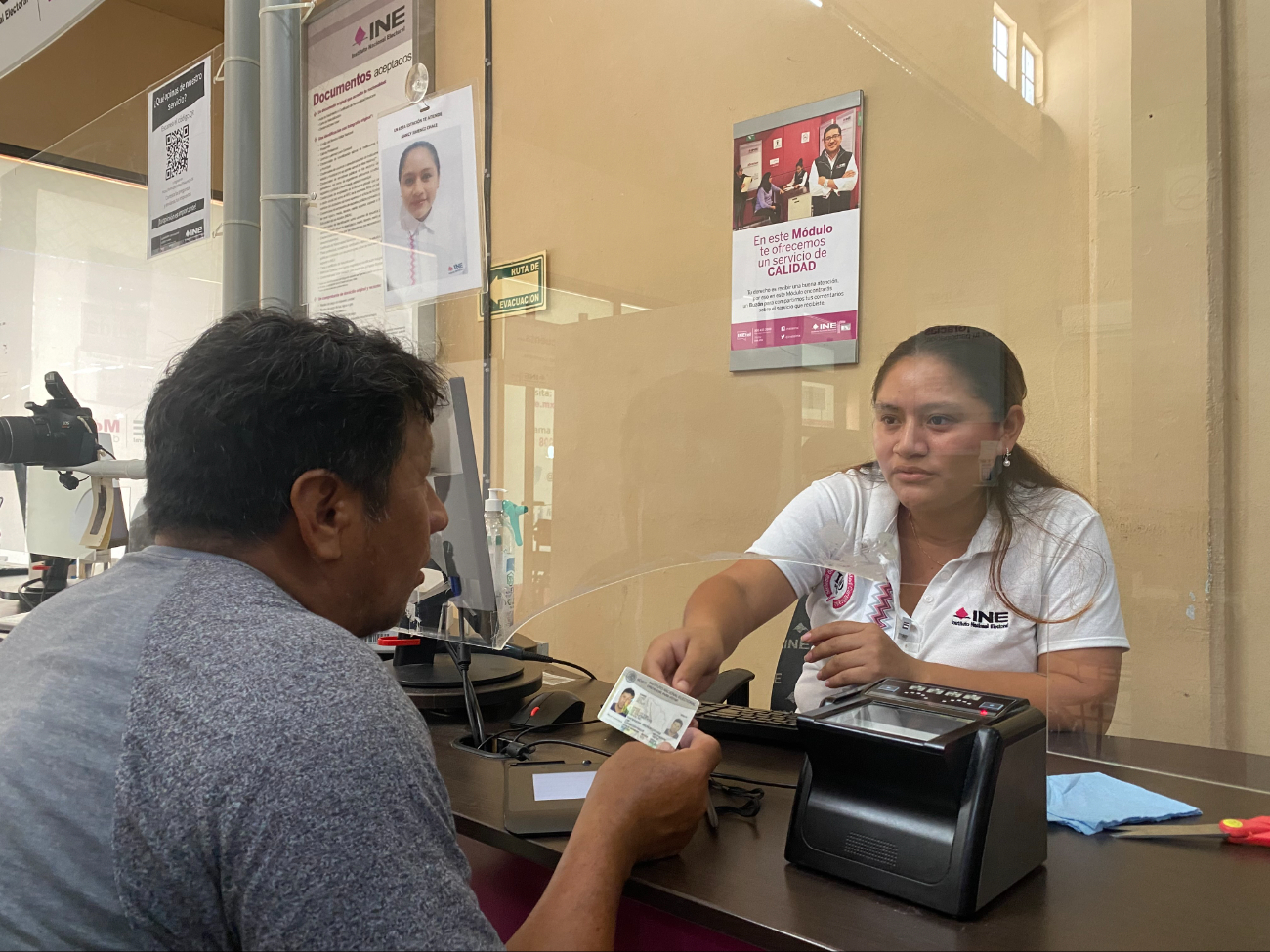 Aproximadamente unos dos mil 300 ciudadanos solicitaron “copia” de su identificación Aproximadamente unos dos mil 300 ciudadanos solicitaron “copia” de su identificación