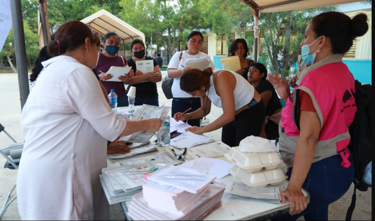 Hoy es el último día de entrega de los paquetes electorales. Hoy es el último día de entrega de los paquetes electorales.