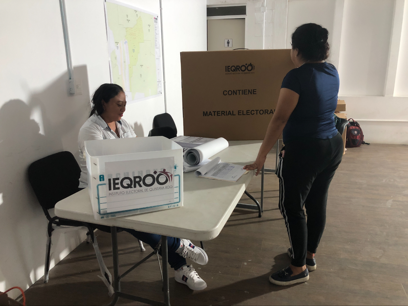 Sólo está cubierto el 97% de los requerimientos, pero el INE y el Ieqroo se declararon listos para la contienda