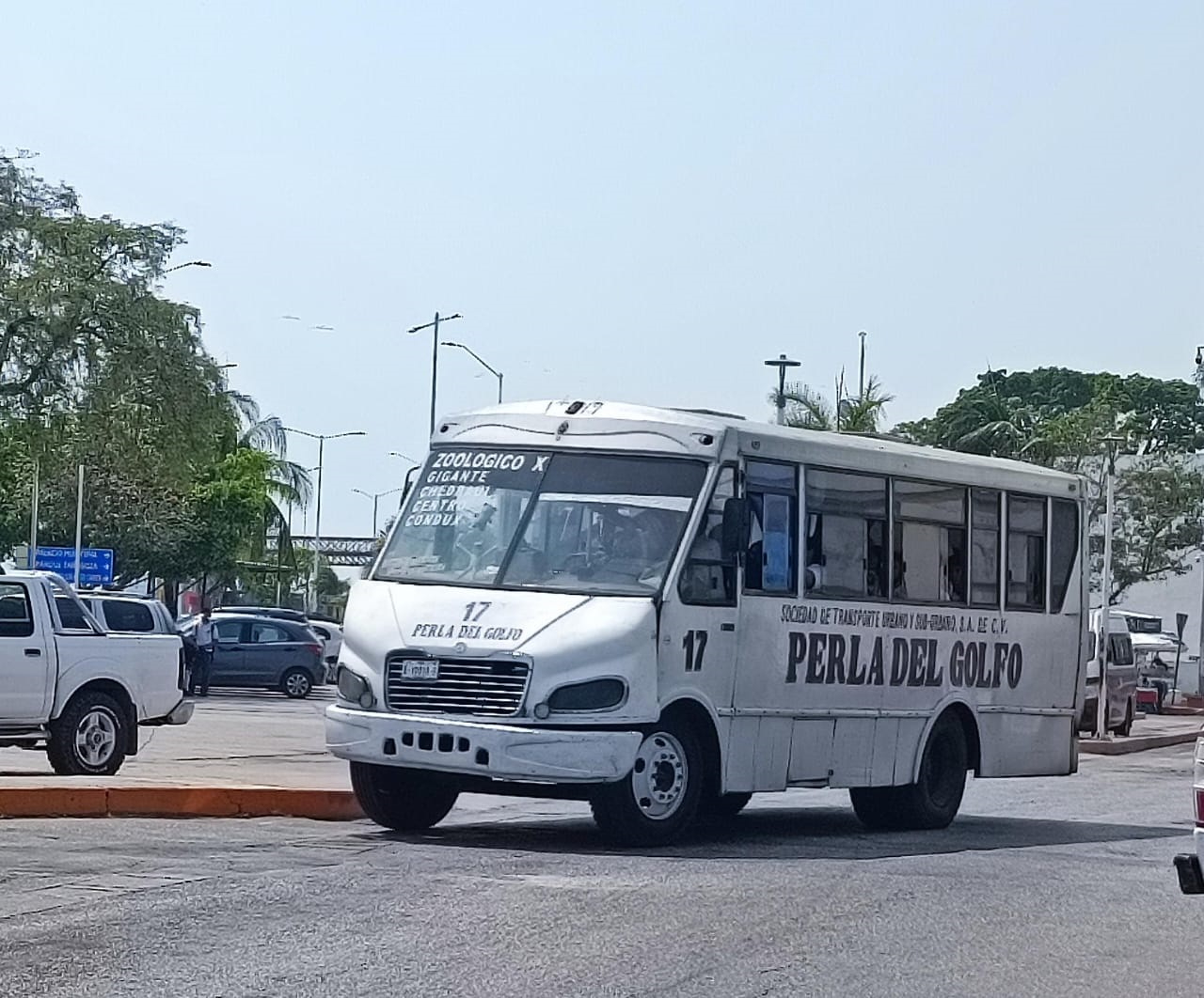 Las autoridades explican que las rutas no chocan con las comerciales Las autoridades explican que las rutas no chocan con las comerciales