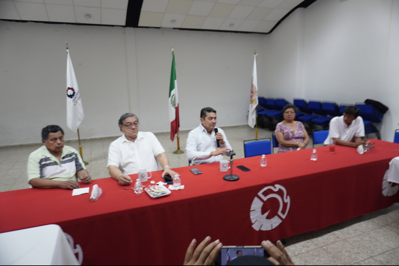Canacintra dice que la aprobación “es un trámite que le dan, levantan el dedo y no se analiza a fondo” Canacintra dice que la aprobación “es un trámite que le dan, levantan el dedo y no se analiza a fondo”