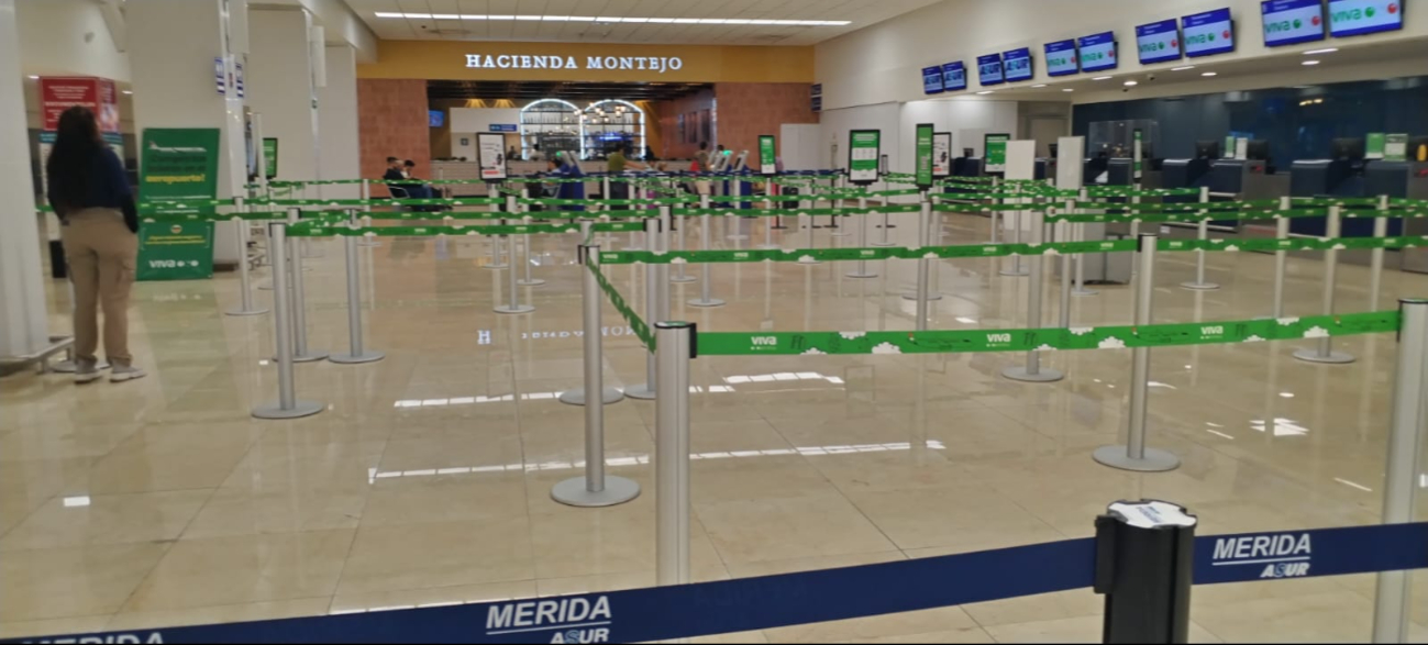 La movilidad en el aeropuerto de Mérida luce lenta La movilidad en el aeropuerto de Mérida luce lenta