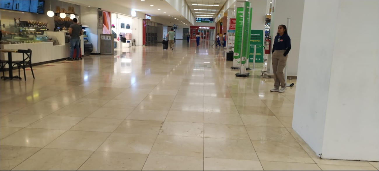 Disminuye la demanda de vuelos en el aeropuerto de Mérida 