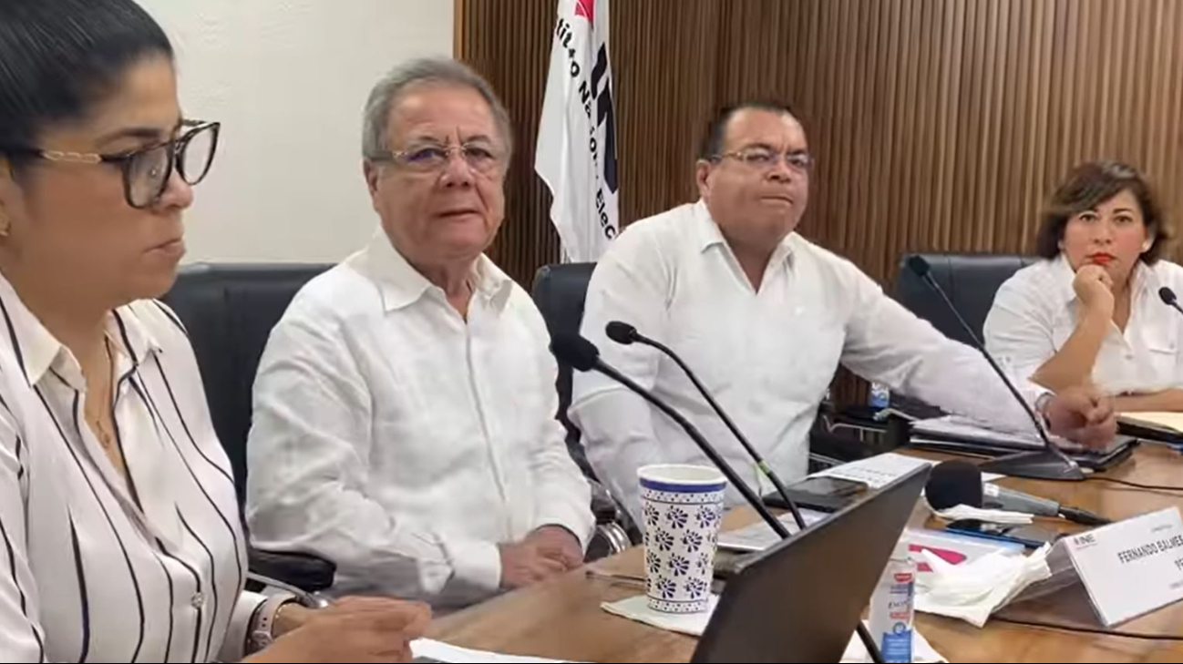 Consejero presidente del INE Campeche, Fernando Balmes Pérez Consejero presidente del INE Campeche, Fernando Balmes Pérez
