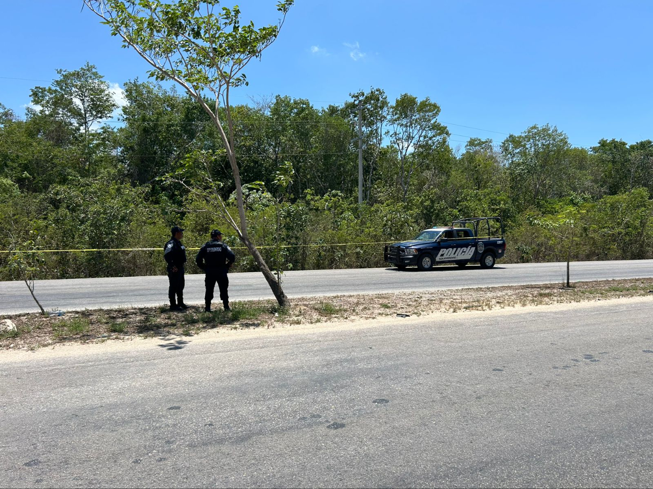 El cuerpo fue arrojado en el lote baldío El cuerpo fue arrojado en el lote baldío
