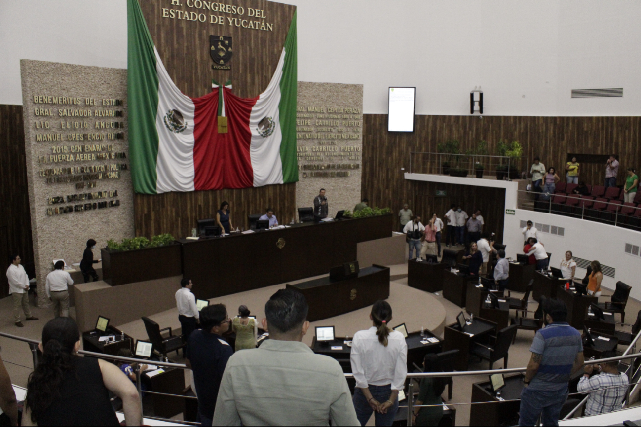 Diputados de Yucatán pasan sus pendientes a los sucesores en el Congreso