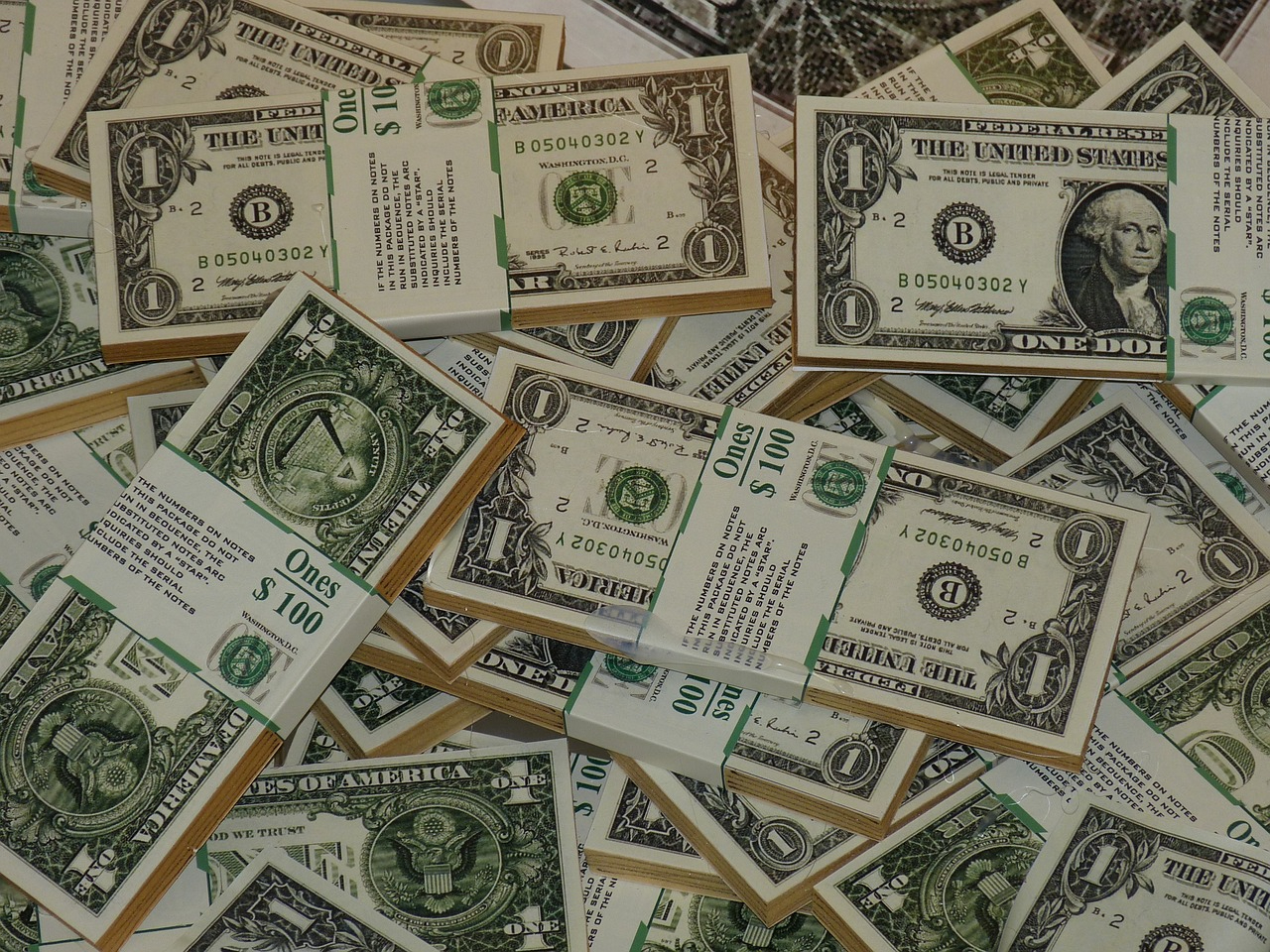 ¿De qué depende el precio del dólar en México?
