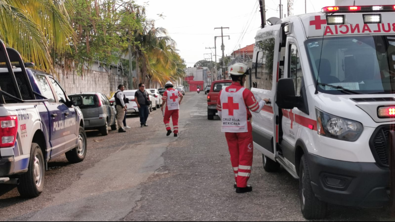 Paramédicos de la Cruz Roja certificaron la muerte del adulto mayor Paramédicos de la Cruz Roja certificaron la muerte del adulto mayor