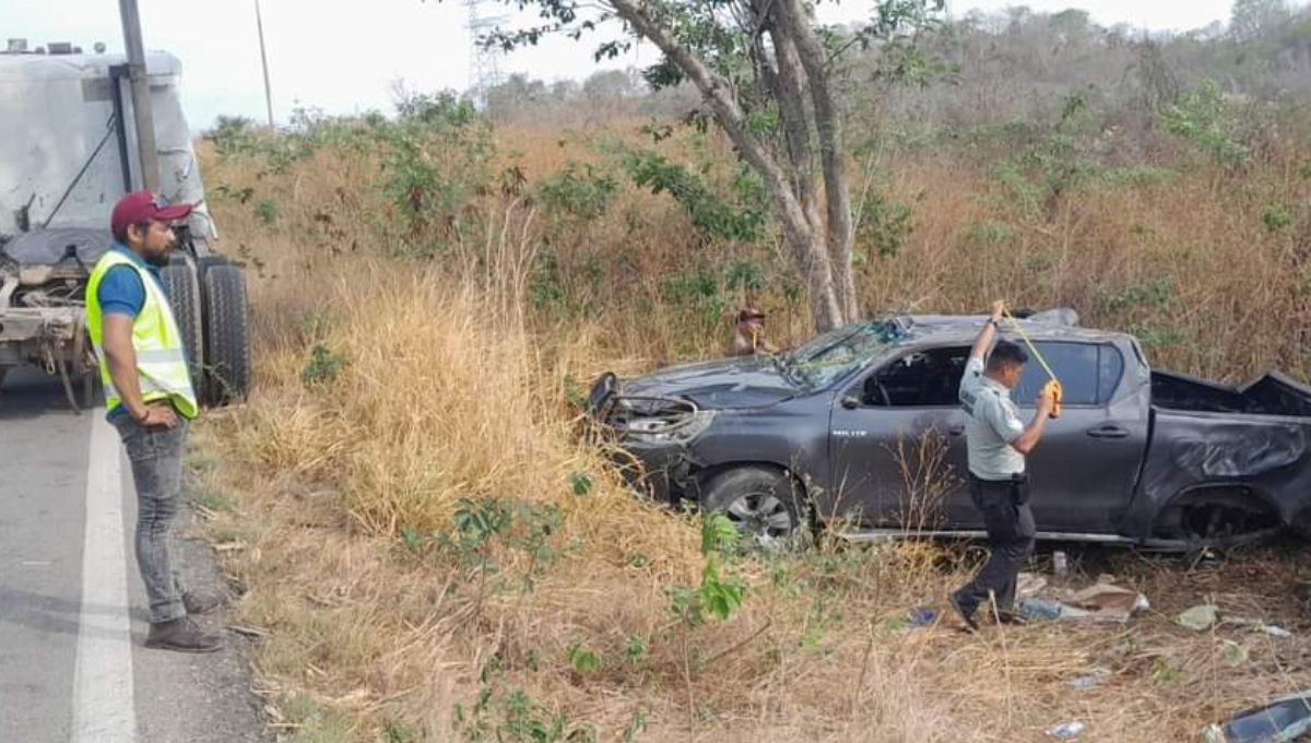 Volcadura de camioneta en Campeche deja a una mujer en estado crítico 