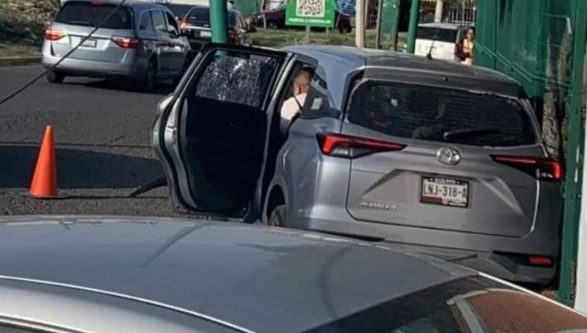 Hombres armados dispararon contra una camioneta en San Pedro Cholula Hombres armados dispararon contra una camioneta en San Pedro Cholula