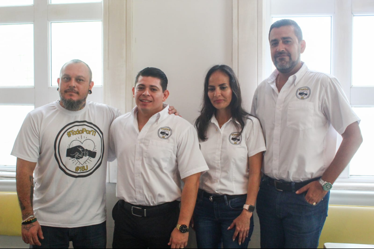Integrantes pretenden movilizar el movimiento de padres de familia Integrantes pretenden movilizar el movimiento de padres de familia
