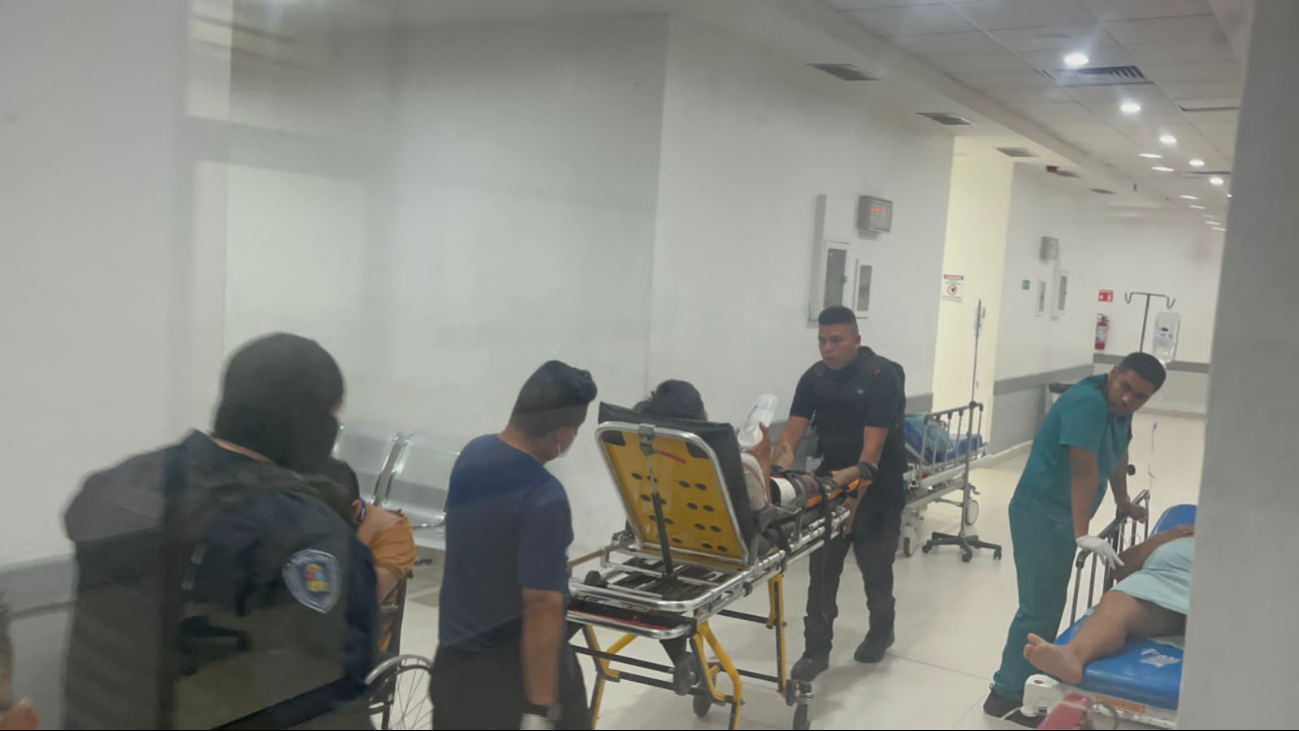 La persona que resultó herida fue enviada al hospital en Cancún La persona que resultó herida fue enviada al hospital en Cancún