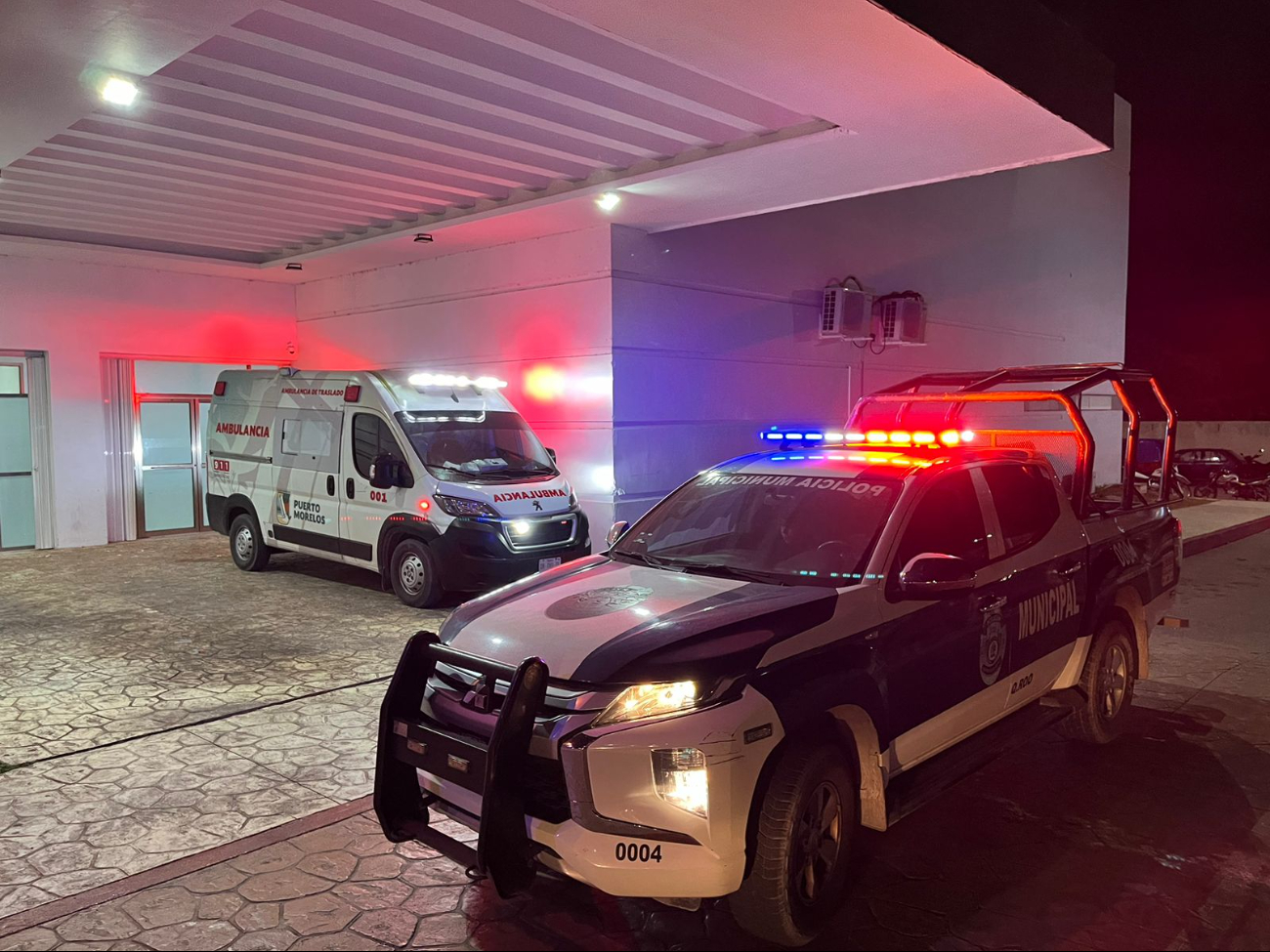 La policía resguarda el hospital en Cancún La policía resguarda el hospital en Cancún