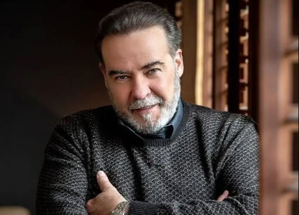 César Évora César Évora