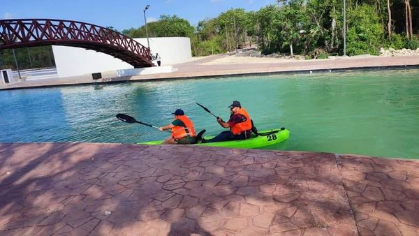 Incluye un lago artificial, restaurante, área de kayak, teatro al aire libre, ruta para senderismo y una tirolesa Incluye un lago artificial, restaurante, área de kayak, teatro al aire libre, ruta para senderismo y una tirolesa