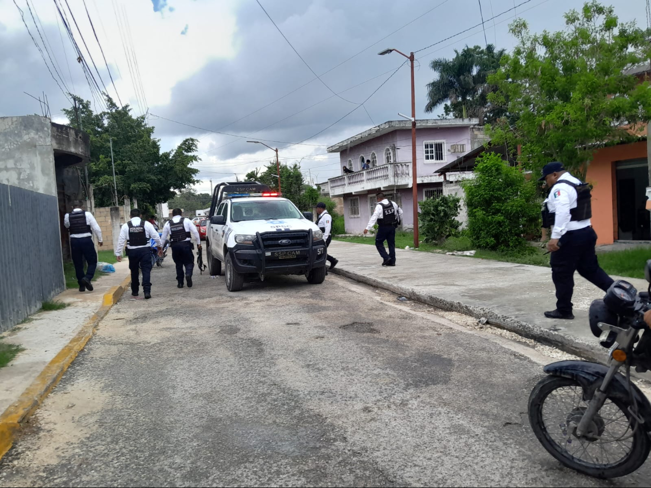 El hombre intentó escapar ante la presencia de elementos policíacos El hombre intentó escapar ante la presencia de elementos policíacos