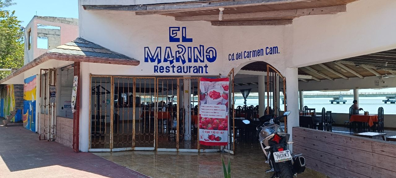 La práctica de festejar a los papás tiene mayor auge; cada vez lo festejan más personas