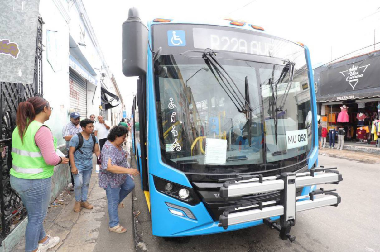 Miles de personas se beneficiarán con las nuevas rutas Miles de personas se beneficiarán con las nuevas rutas