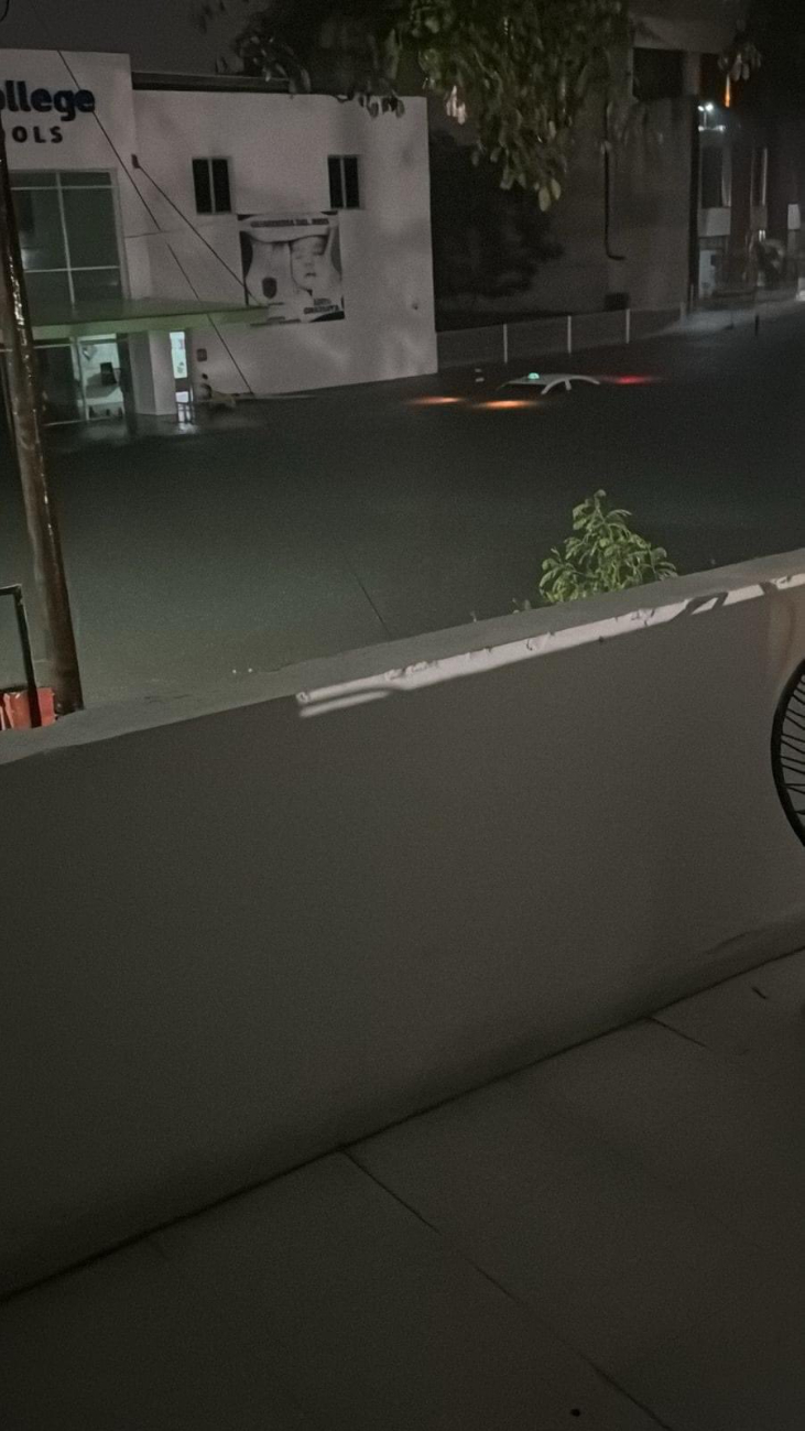 Vehículo bajo el agua en Chetumal Vehículo bajo el agua en Chetumal