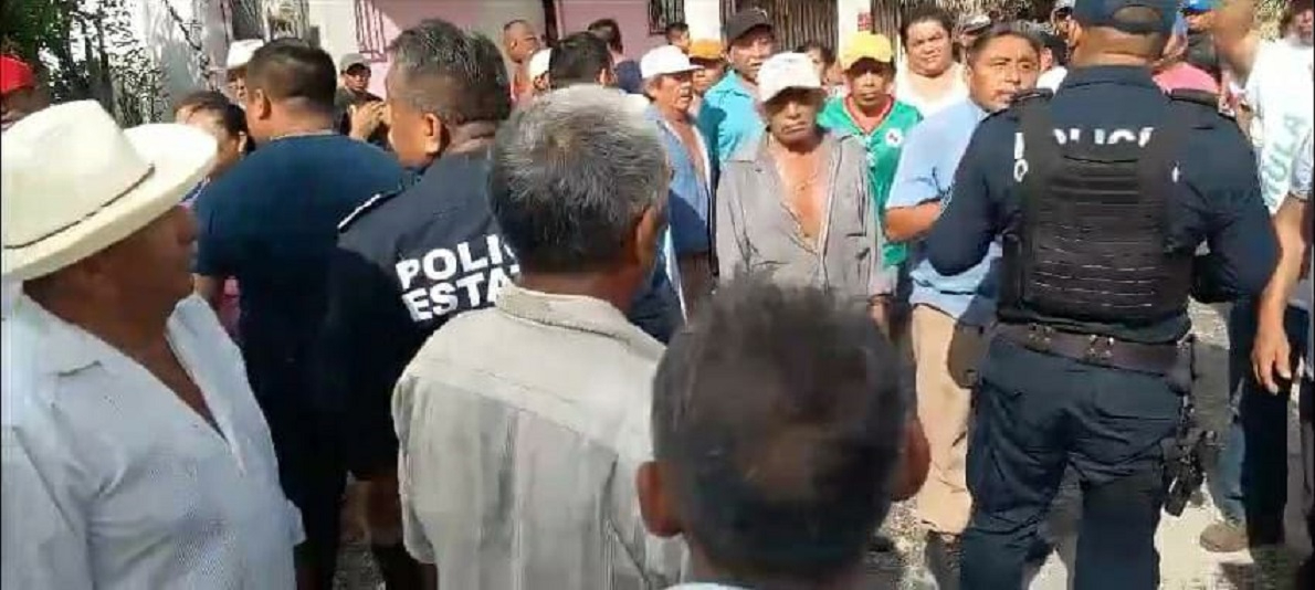 ¡Zafarrancho en Felipe Carrillo Puerto! Ejidatarios se enfrentan a machetazos y pedradas 