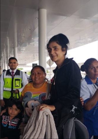 Bárbara Torres fue reconocida por sus fans en el aeropuerto de Mérida Bárbara Torres fue reconocida por sus fans en el aeropuerto de Mérida