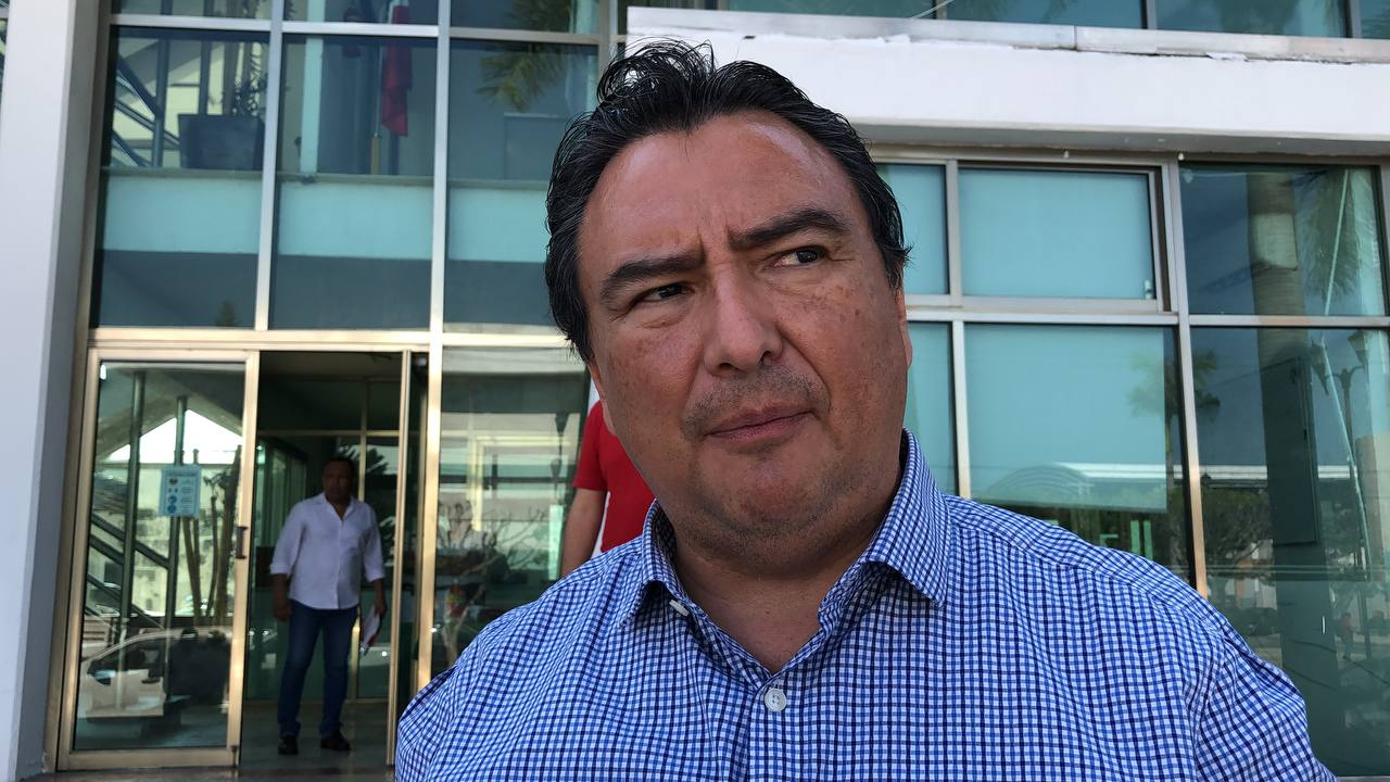 Ricardo Medina Farfán insiste en que la revocación de mandato debe aplicarse de inmediato, no en 2027 Ricardo Medina Farfán insiste en que la revocación de mandato debe aplicarse de inmediato, no en 2027